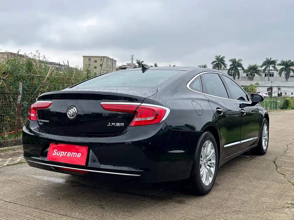 BUICK LACROSSE 2018
