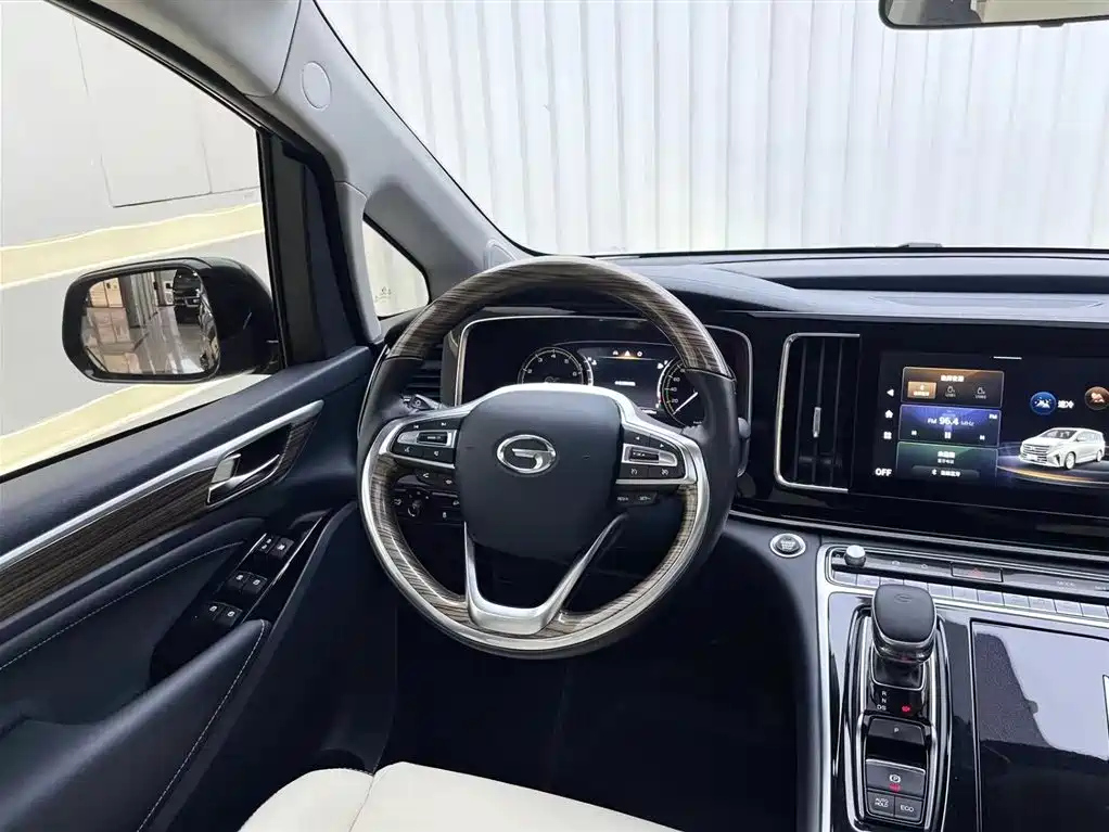 TRUMPCHI M8 2022