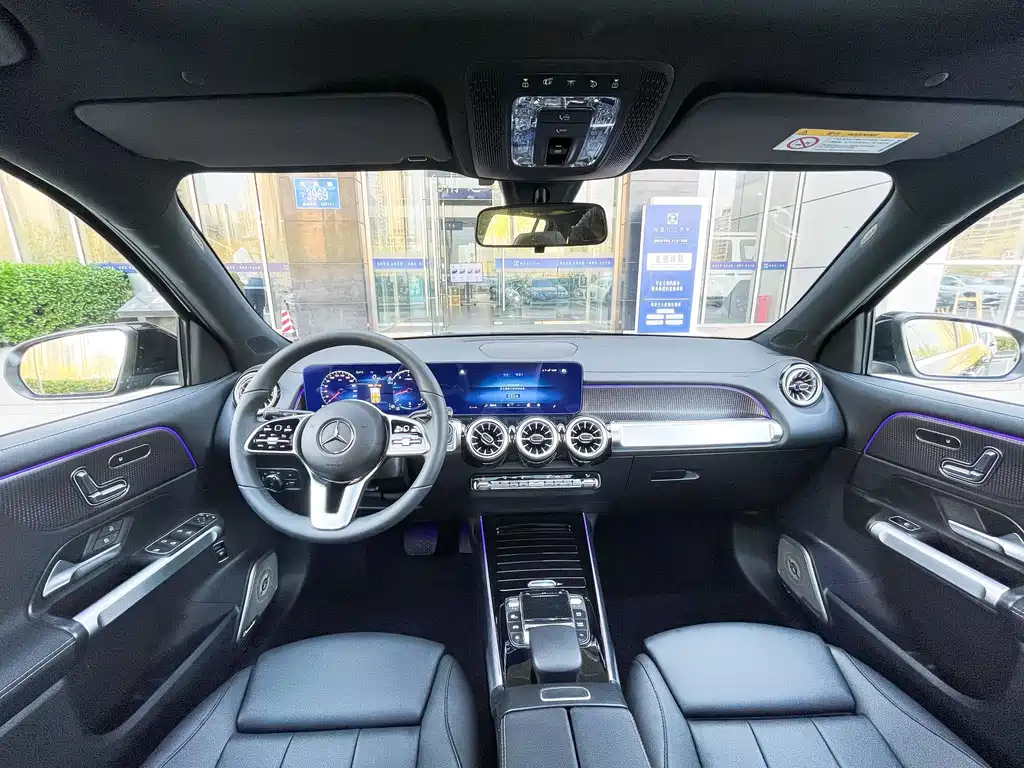 MERCEDES BENZ GLB 2023