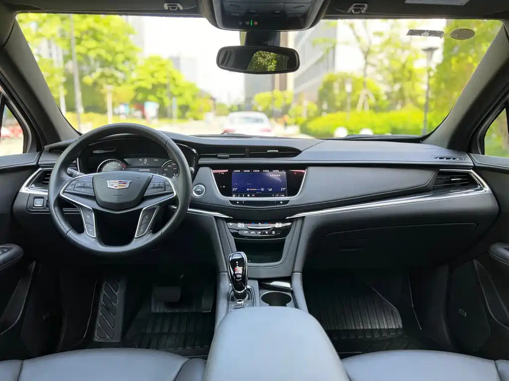 CADILLAC XT5 2022