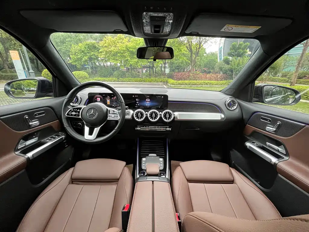 MERCEDES BENZ GLB 2021