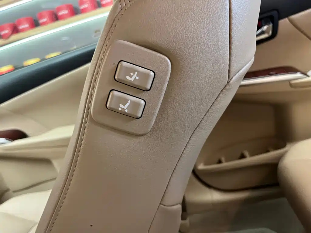 TOYOTA CAMRY 2014