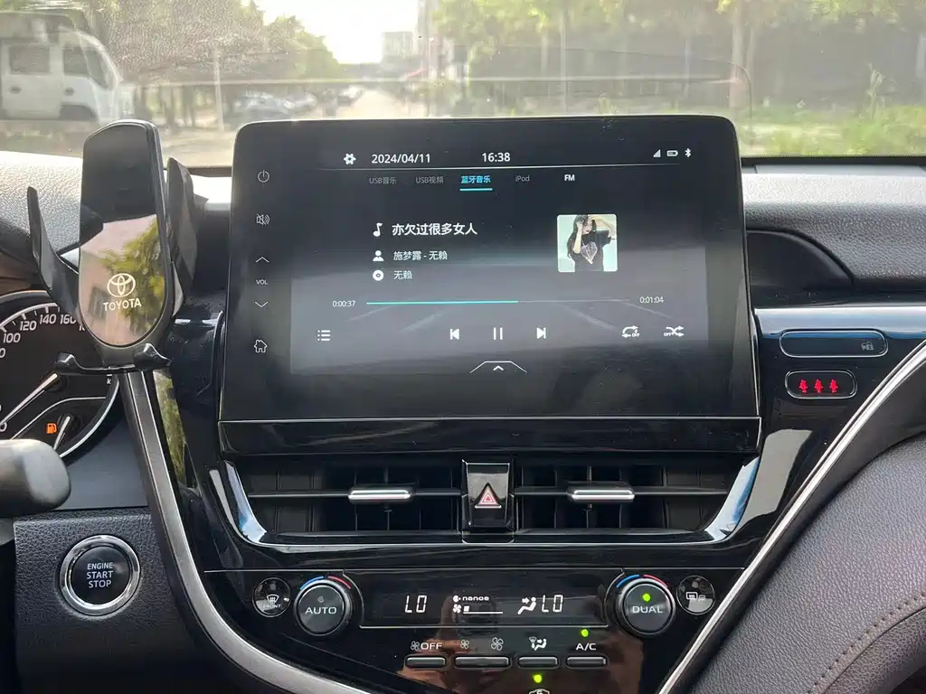 TOYOTA CAMRY 2022