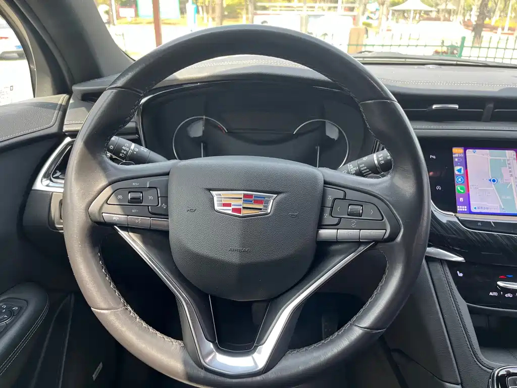 CADILLAC XT6 2021