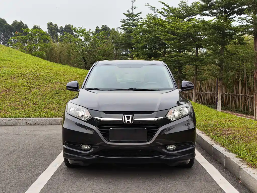 HONDA VEZEL 2015