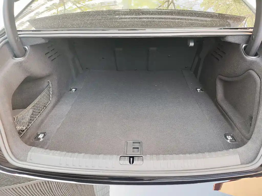 AUDI A6L 2023