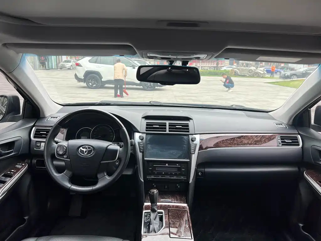 TOYOTA CAMRY 2017
