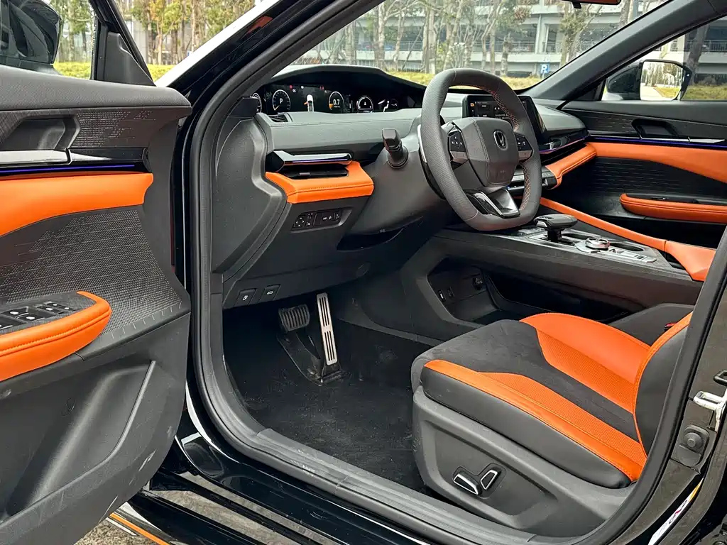 CHANGAN UNI-V 2023