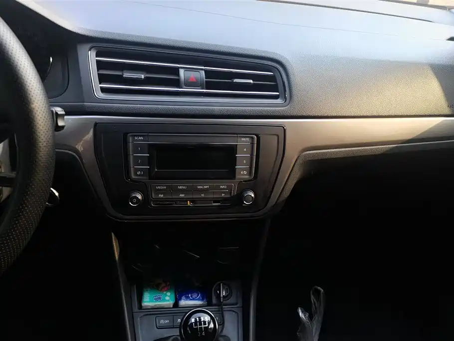 VOLKSWAGEN LAVIDA 2021