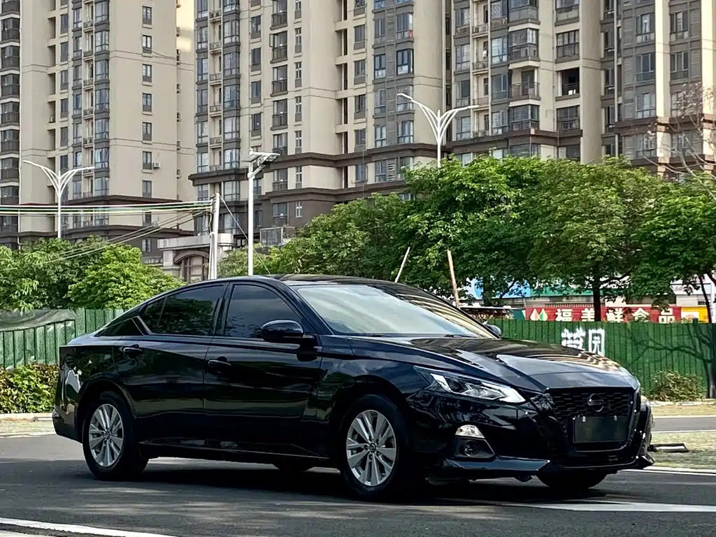 NISSAN TEANA 2019