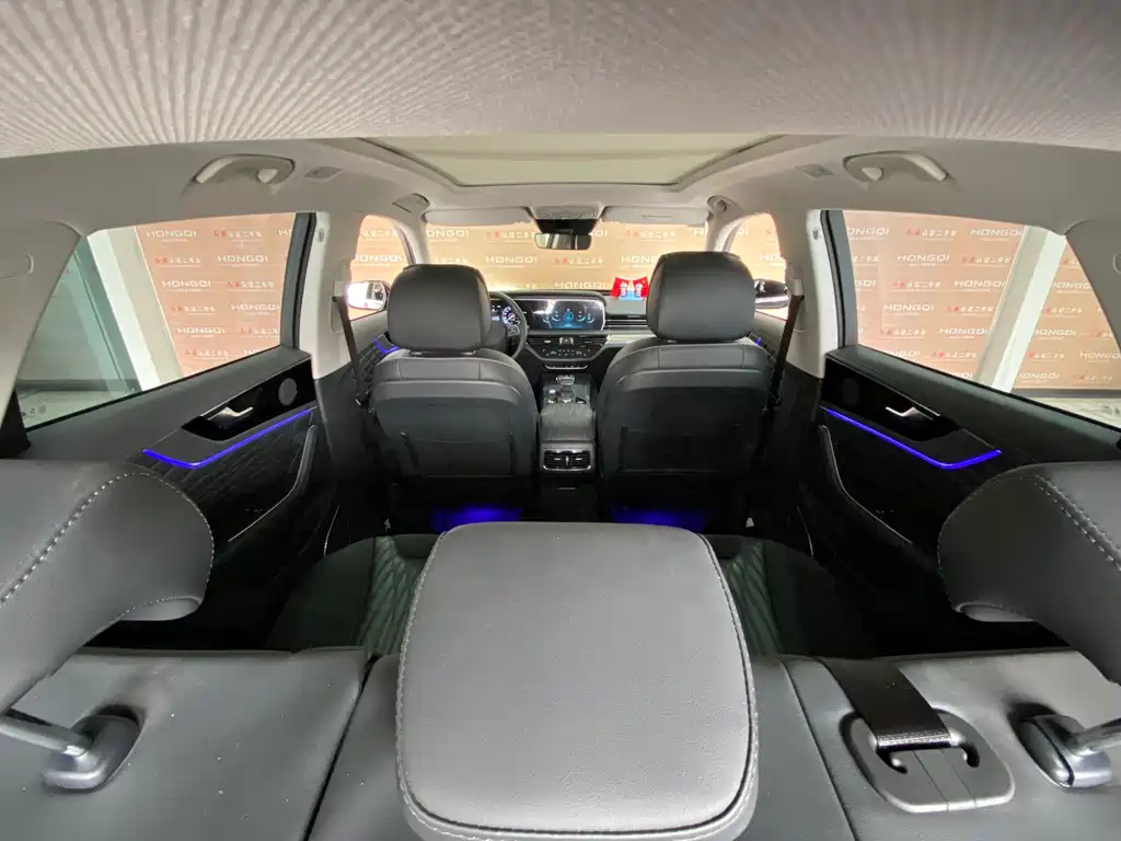 HONGQI HS5 2023