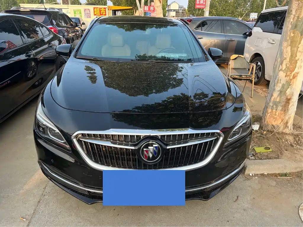 BUICK LACROSSE 2018