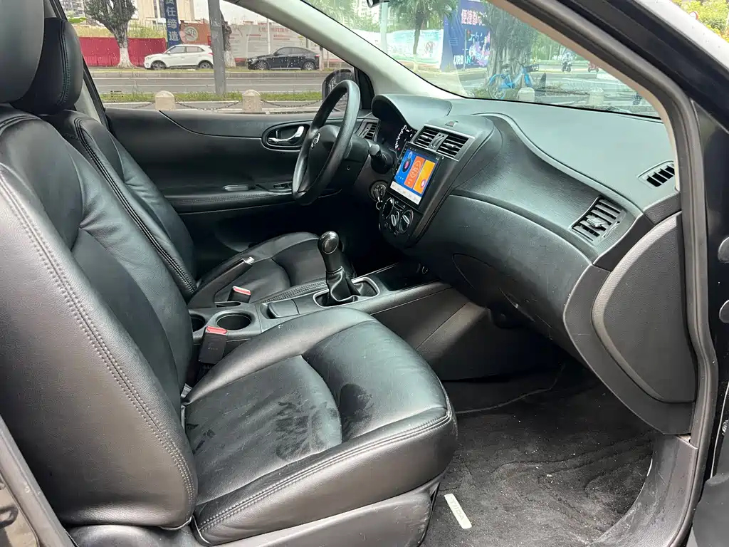 NISSAN TIIDA TIIDA 2012