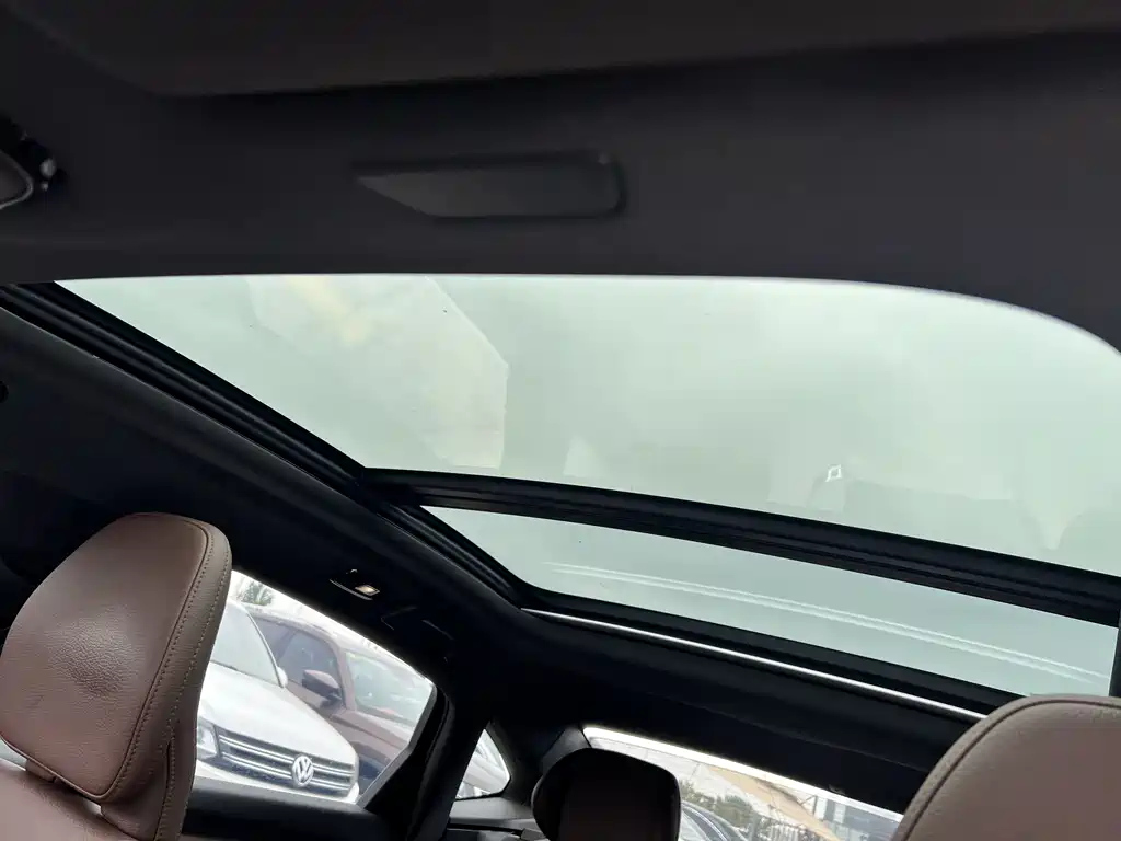 VOLVO S90 2023