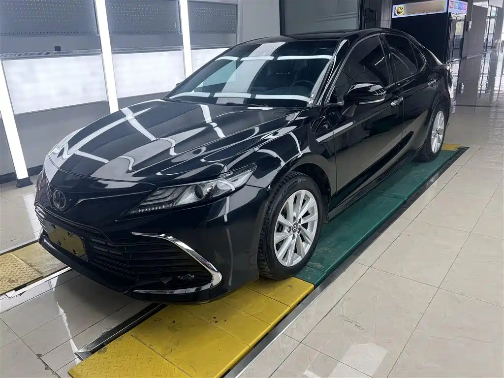 TOYOTA CAMRY 2021