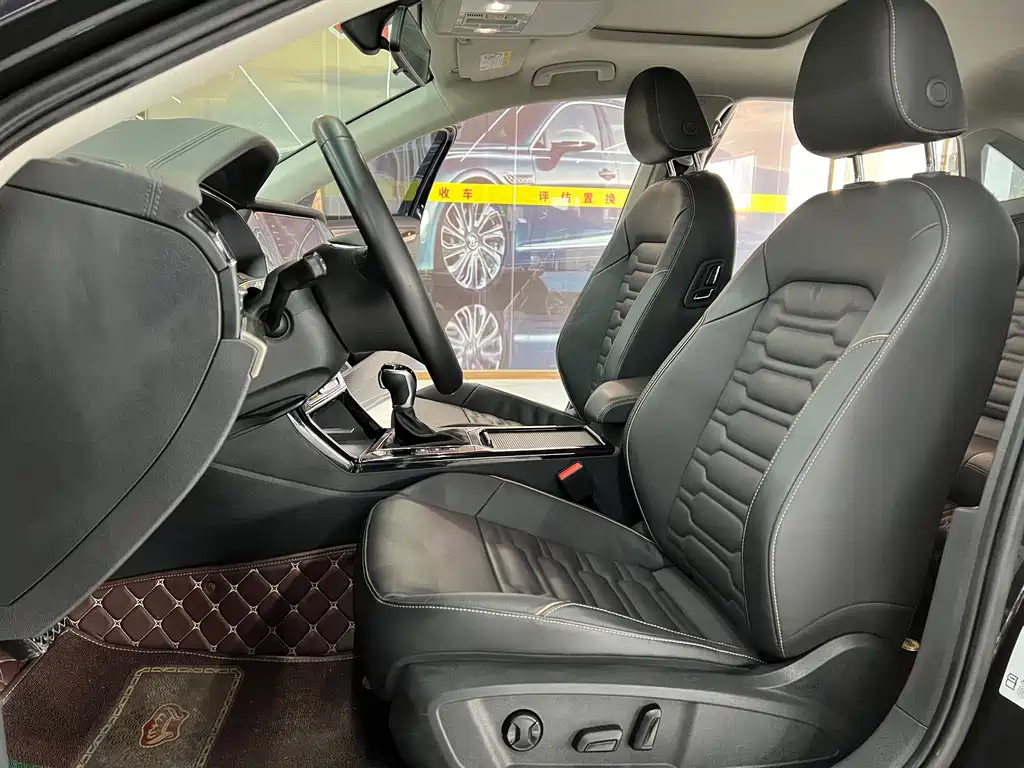 VOLKSWAGEN PASSAT 2021