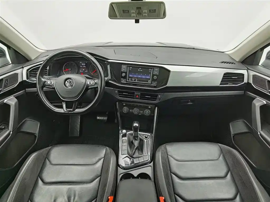 VOLKSWAGEN TAYRON 2020