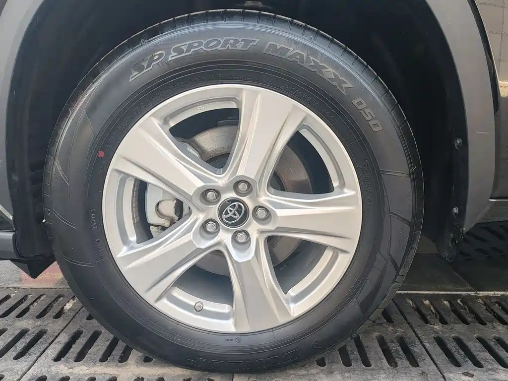 TOYOTA HIGHLANDER 2023