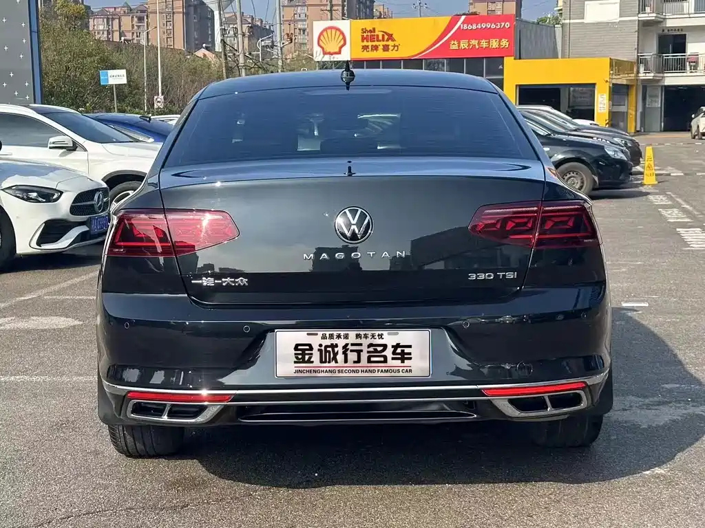 VOLKSWAGEN MAGOTAN 2023