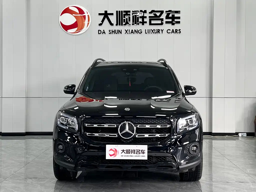 MERCEDES BENZ GLB 2023