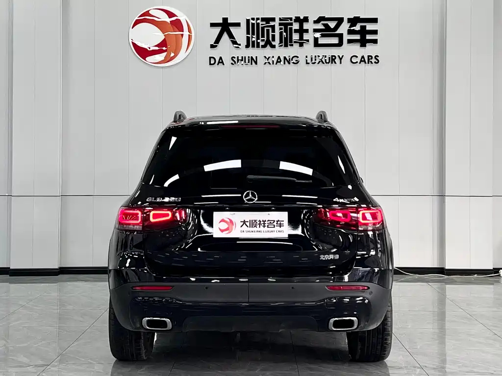 MERCEDES BENZ GLB 2023