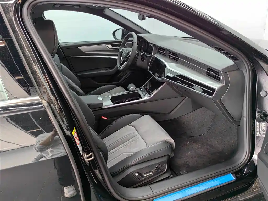 AUDI A6L 2024