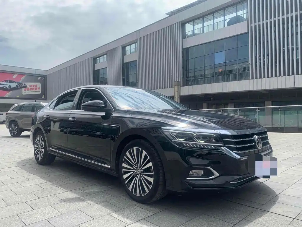 VOLKSWAGEN PASSAT 2020