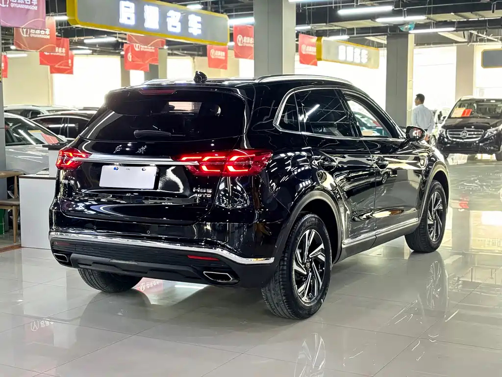 HONGQI HS5 2023