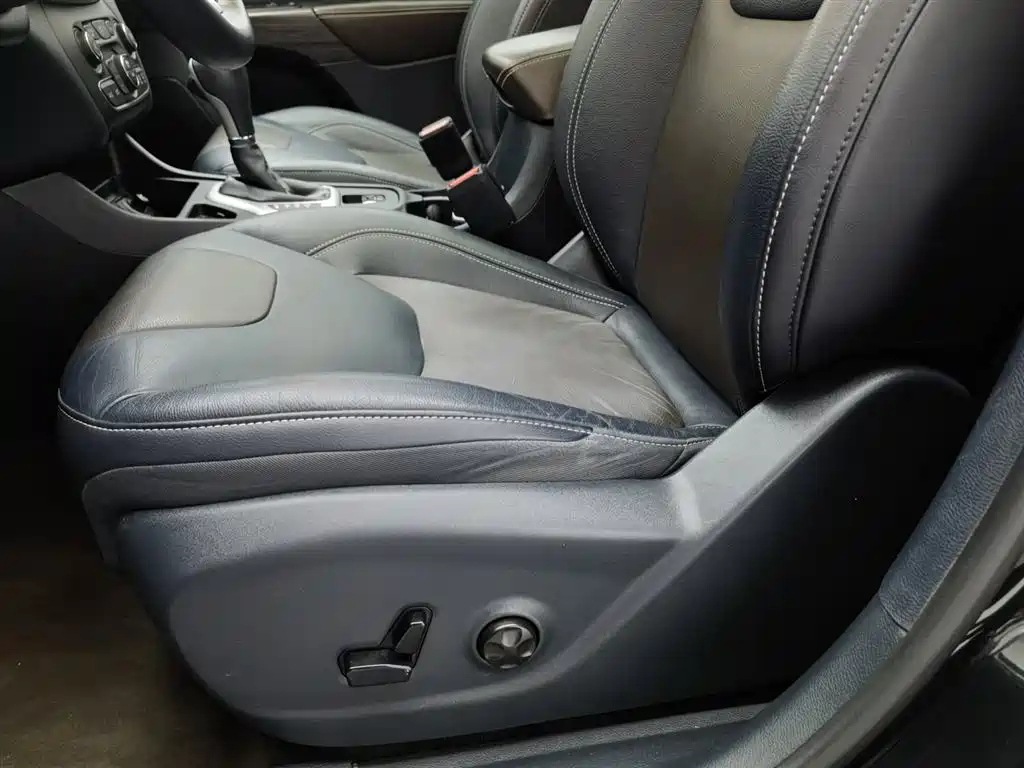JEEP CHEROKEE 2019