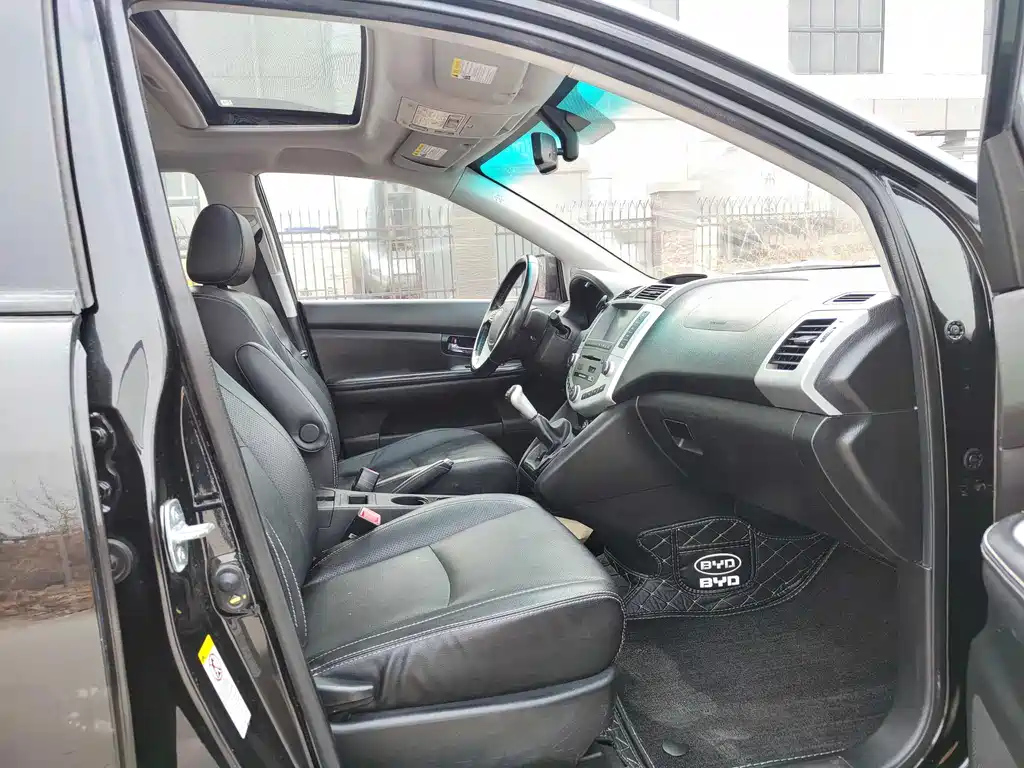 BYD S6 2015
