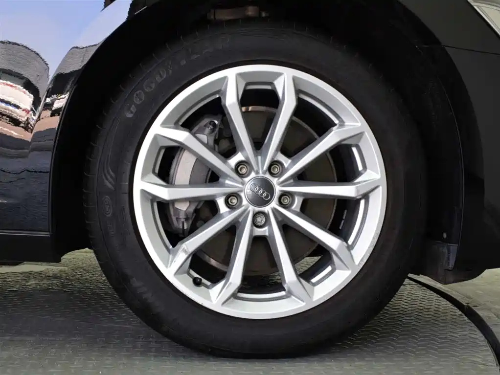 AUDI A6L 2020