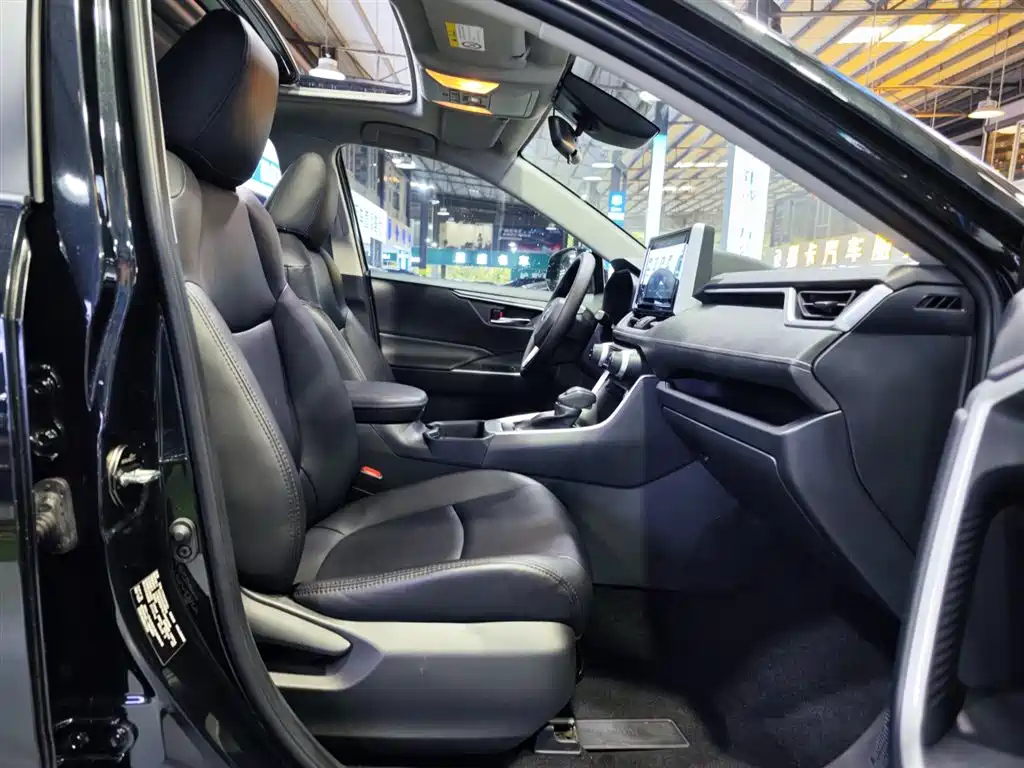 TOYOTA RAV4 RONGFANG 2020
