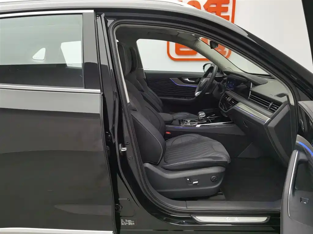HONGQI HS5 2022