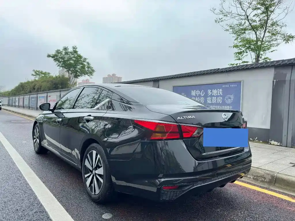 NISSAN TEANA 2022