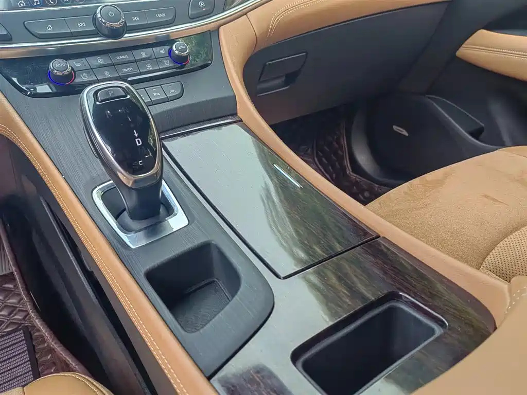 BUICK LACROSSE 2020