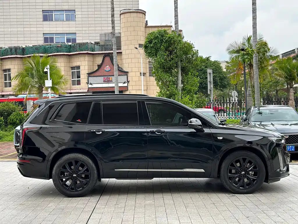 CADILLAC XT6 2020