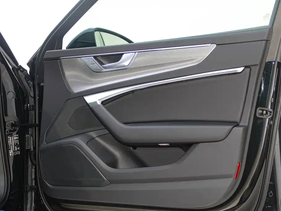 AUDI A6L 2024