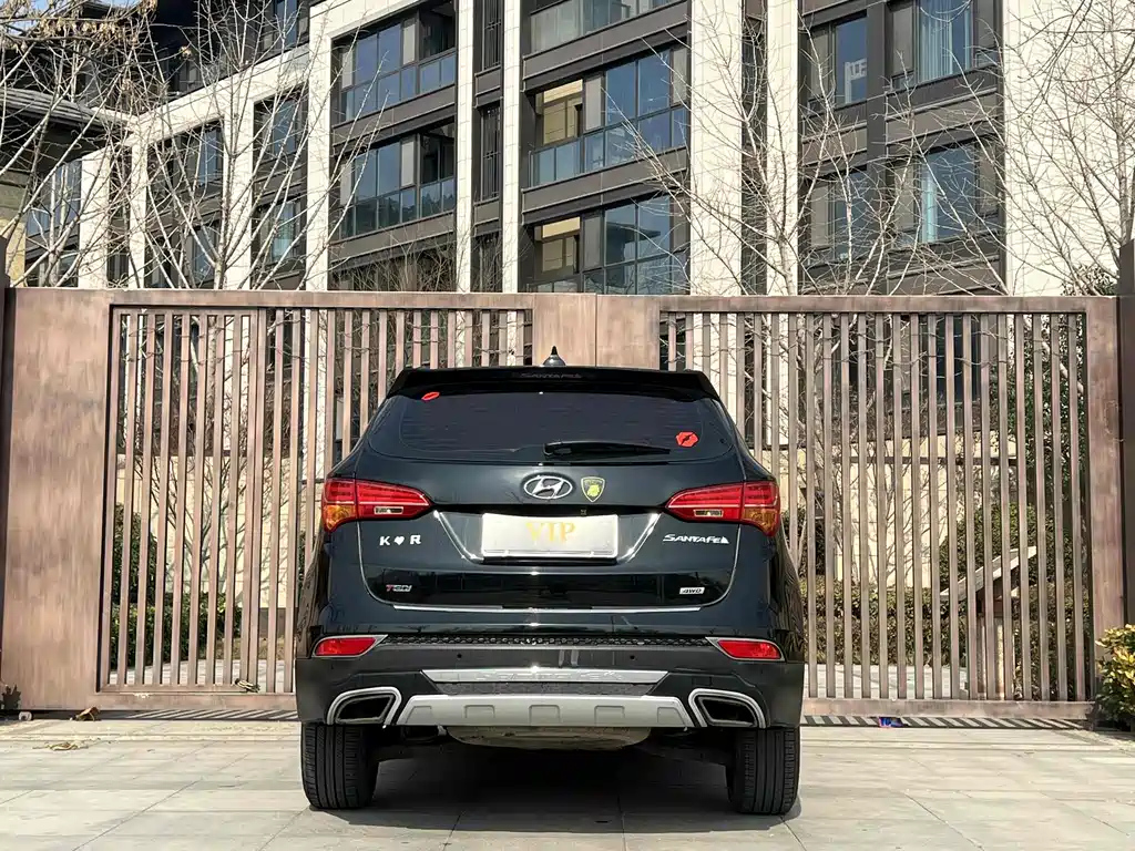 HYUNDAI SANTAFE 2014