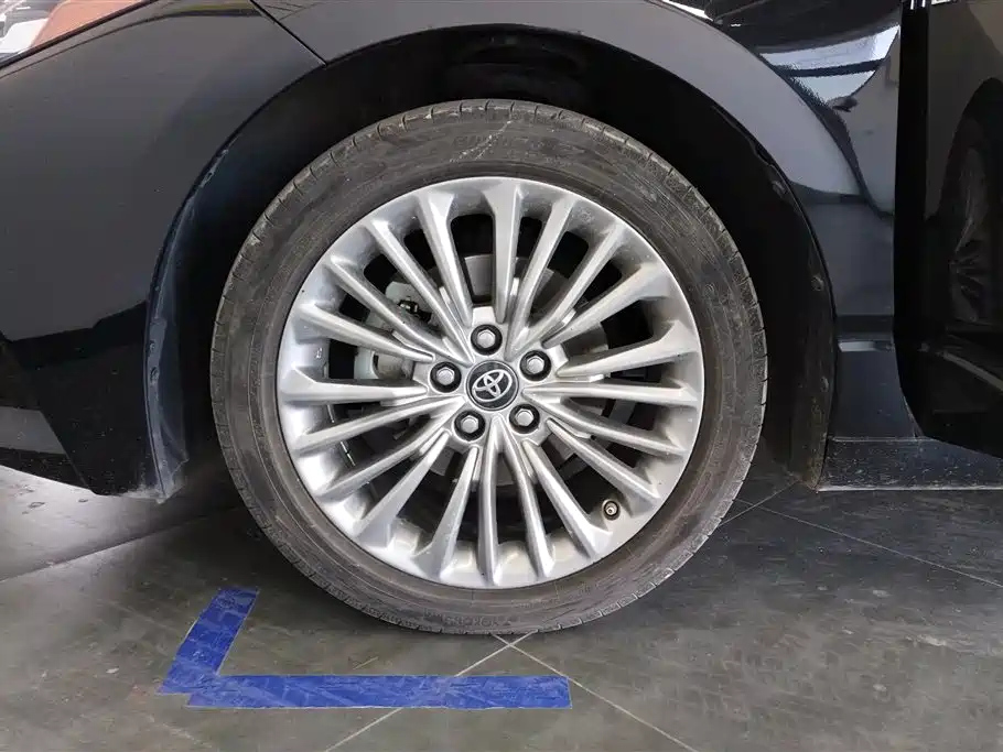 TOYOTA AVALON 2021