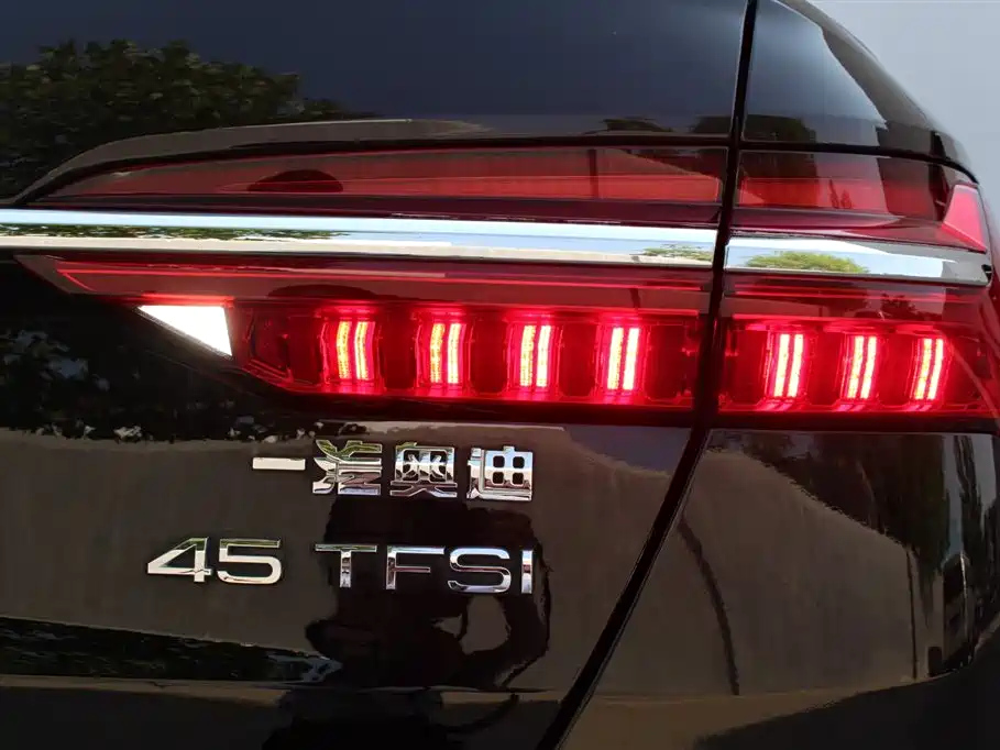 AUDI A6L 2020