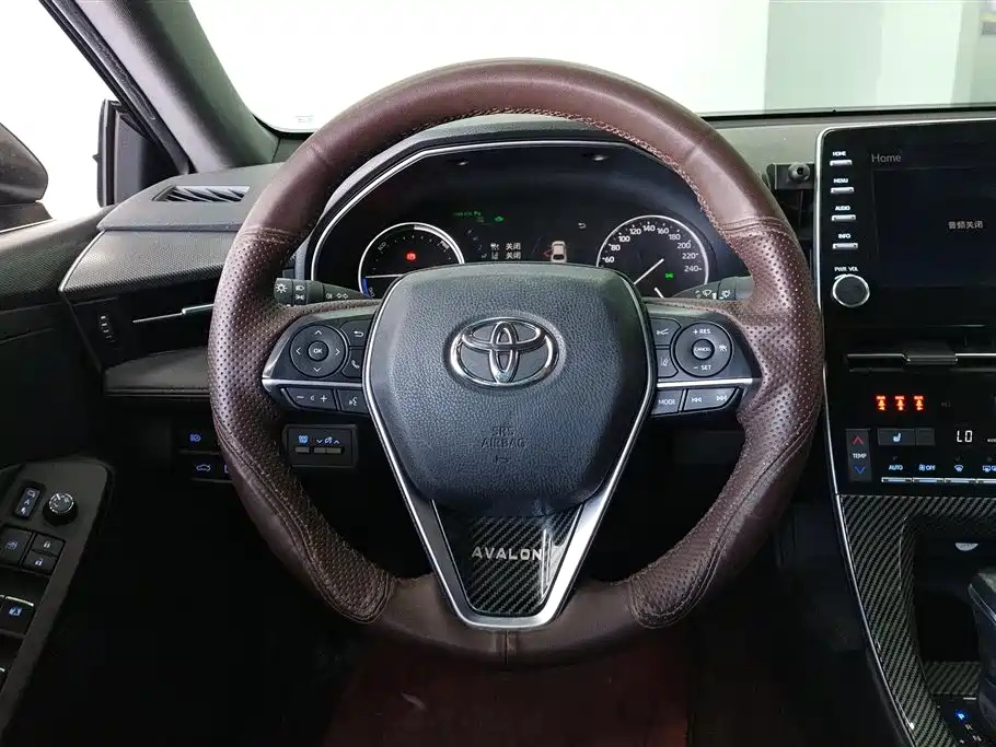 TOYOTA AVALON 2021