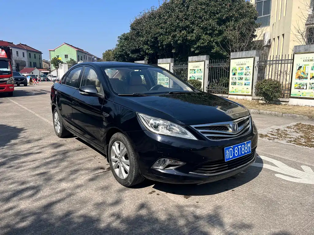 CHANGAN EADO 2014