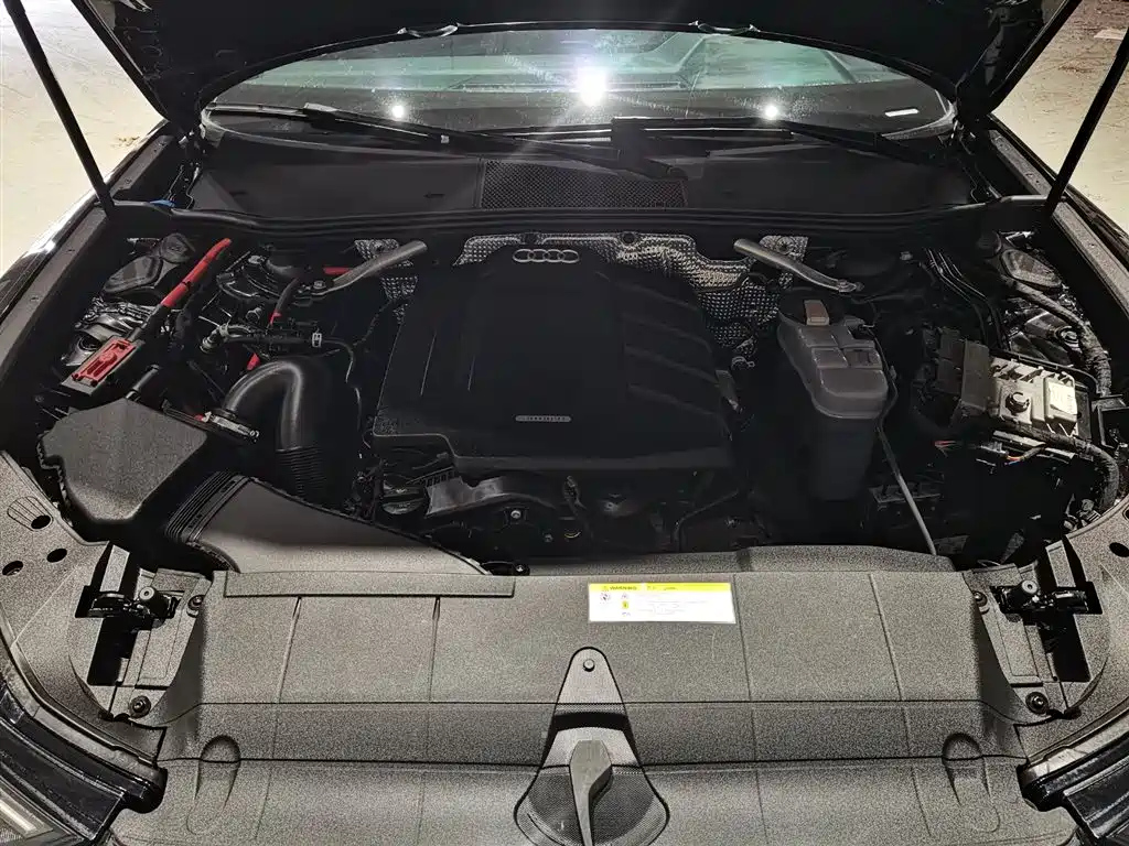 AUDI A6L 2020
