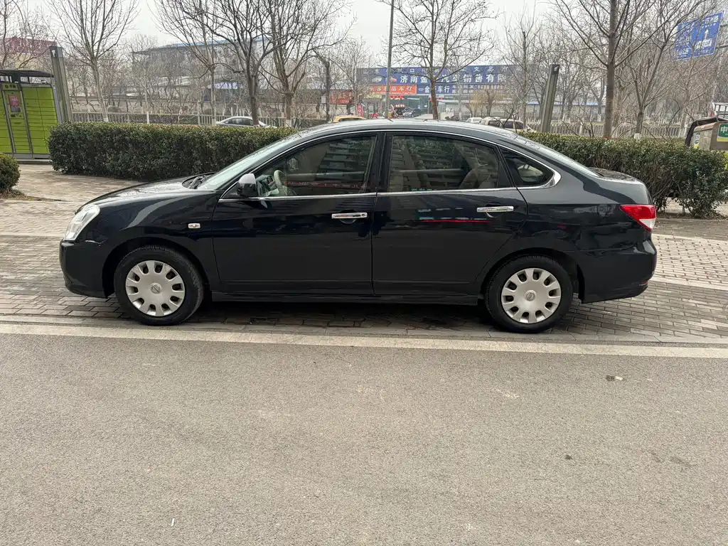 NISSAN SYLPHY 2016
