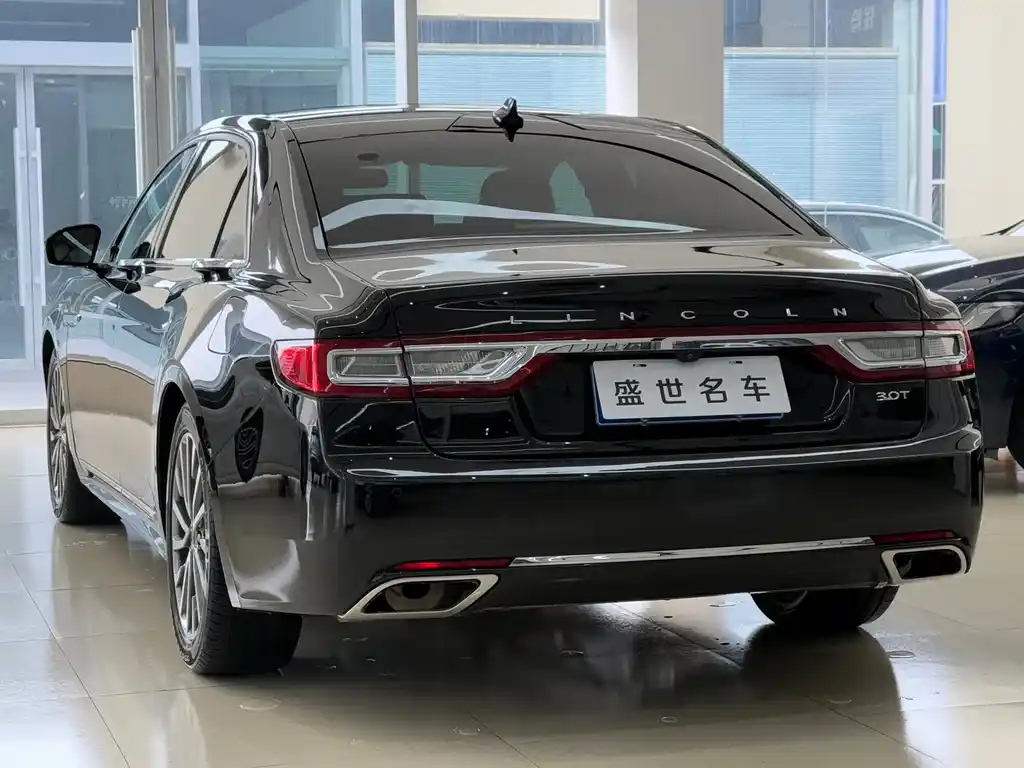 LINCOLN CONTINENTAL 2019