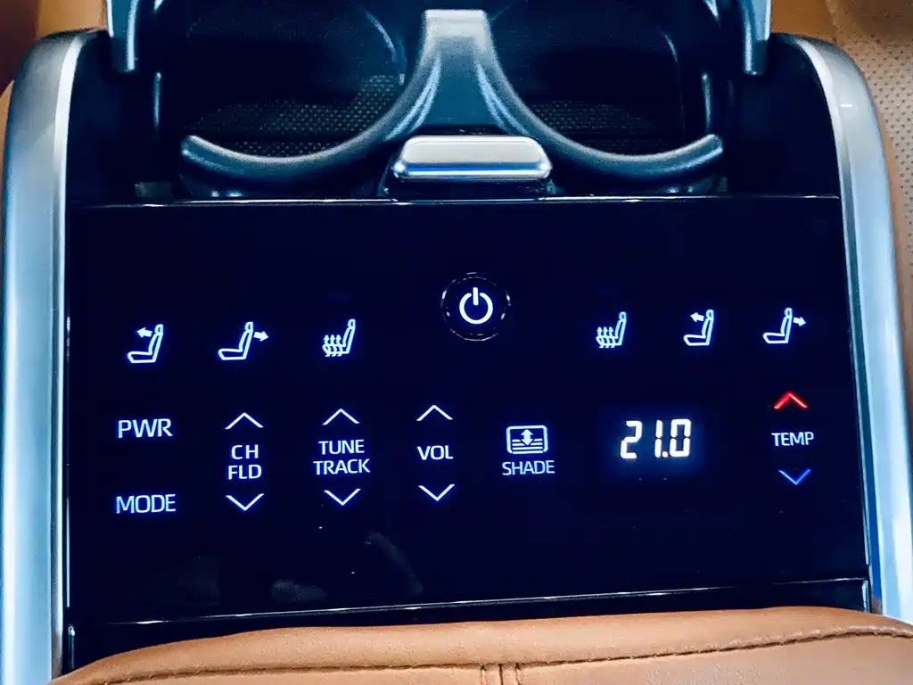 TOYOTA AVALON 2019