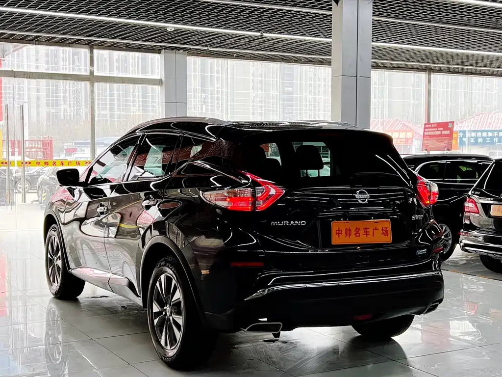 NISSAN MURANO 2019