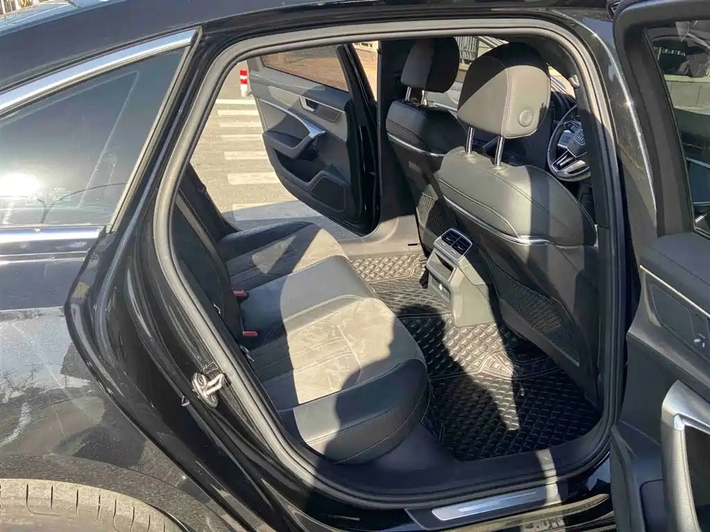 AUDI A6L 2020