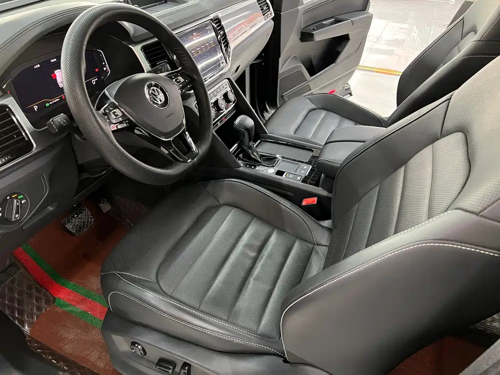 VOLKSWAGEN TOURAN 2021