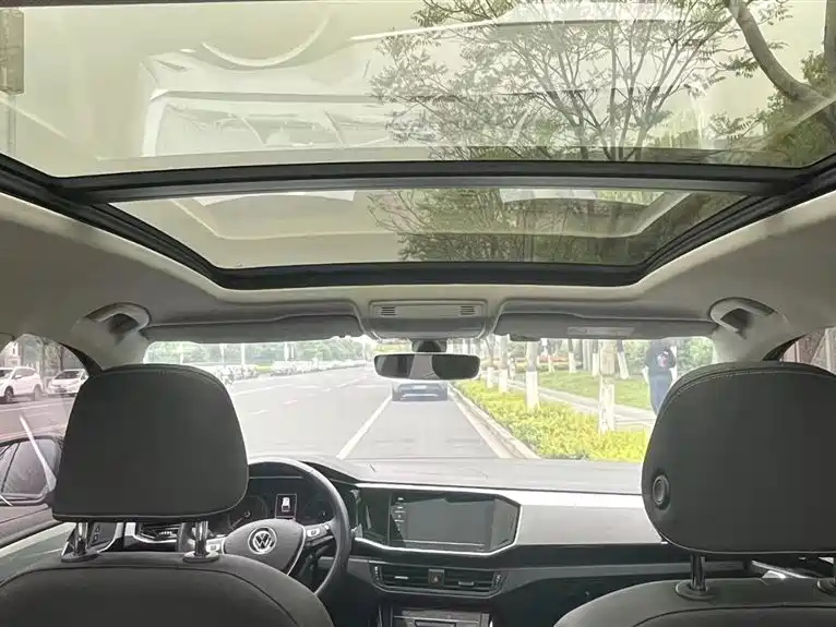 VOLKSWAGEN TAYRON 2021